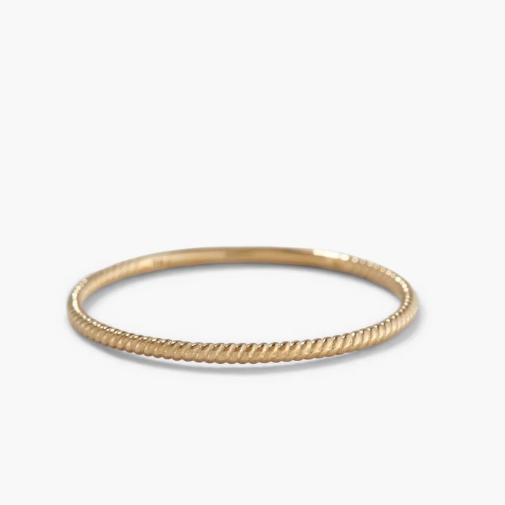 Mejuri Gold Twisted Ring